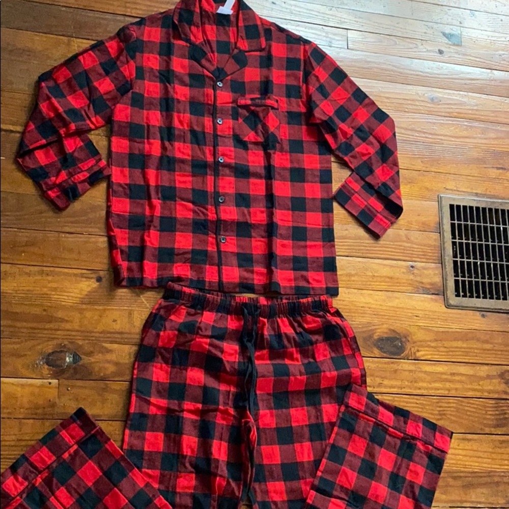 NWT Mens Buffalo sleepwear set from Target.